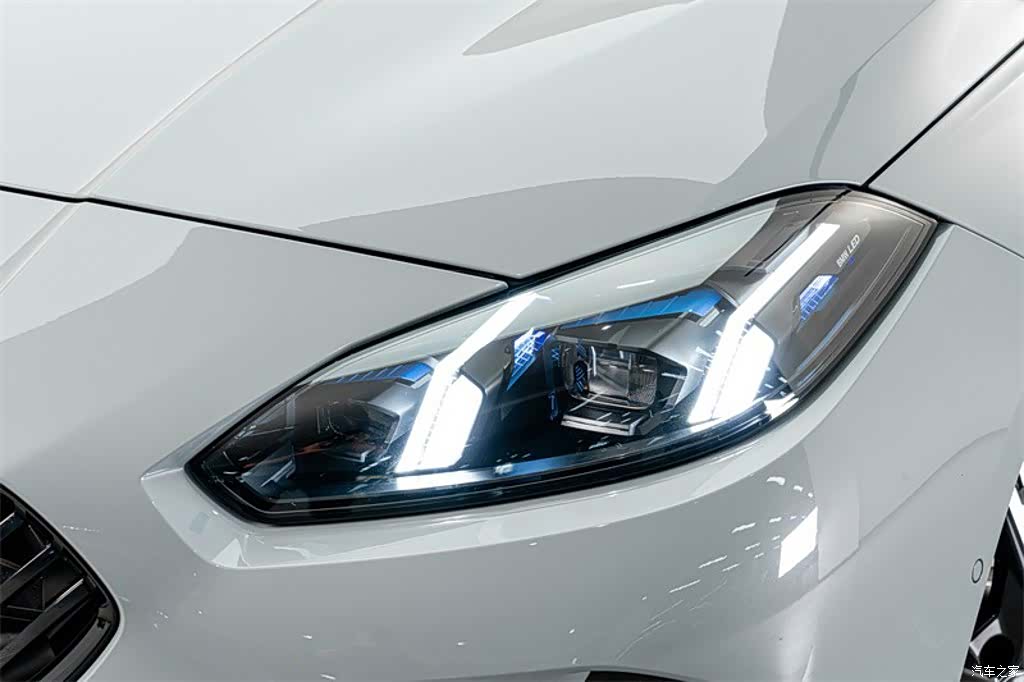 BMW 2 Series, 2025 4