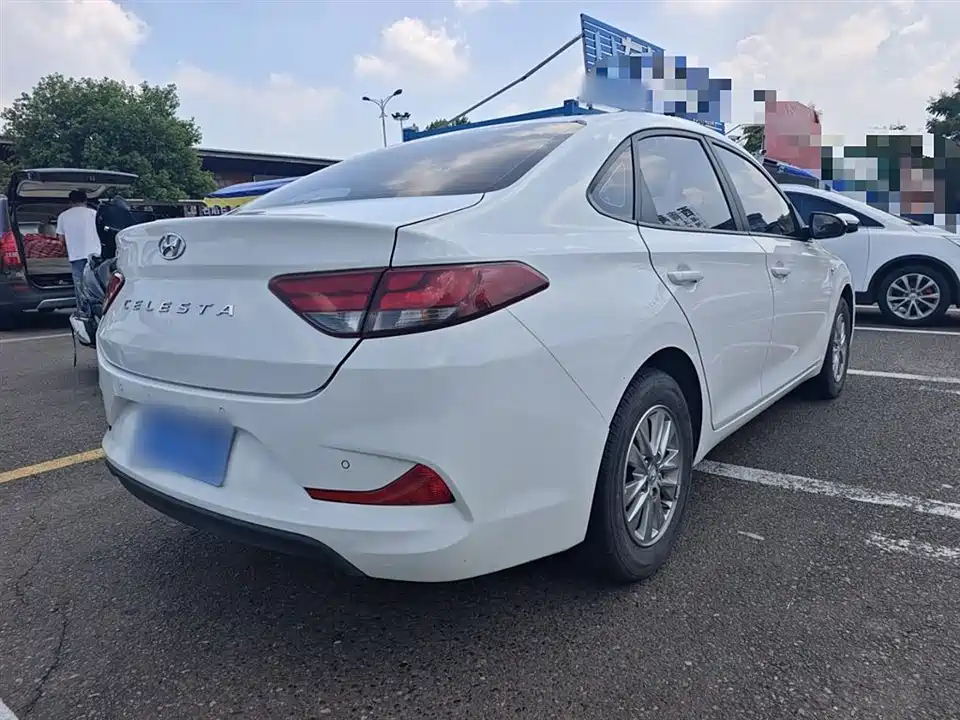 Hyundai Yuedong