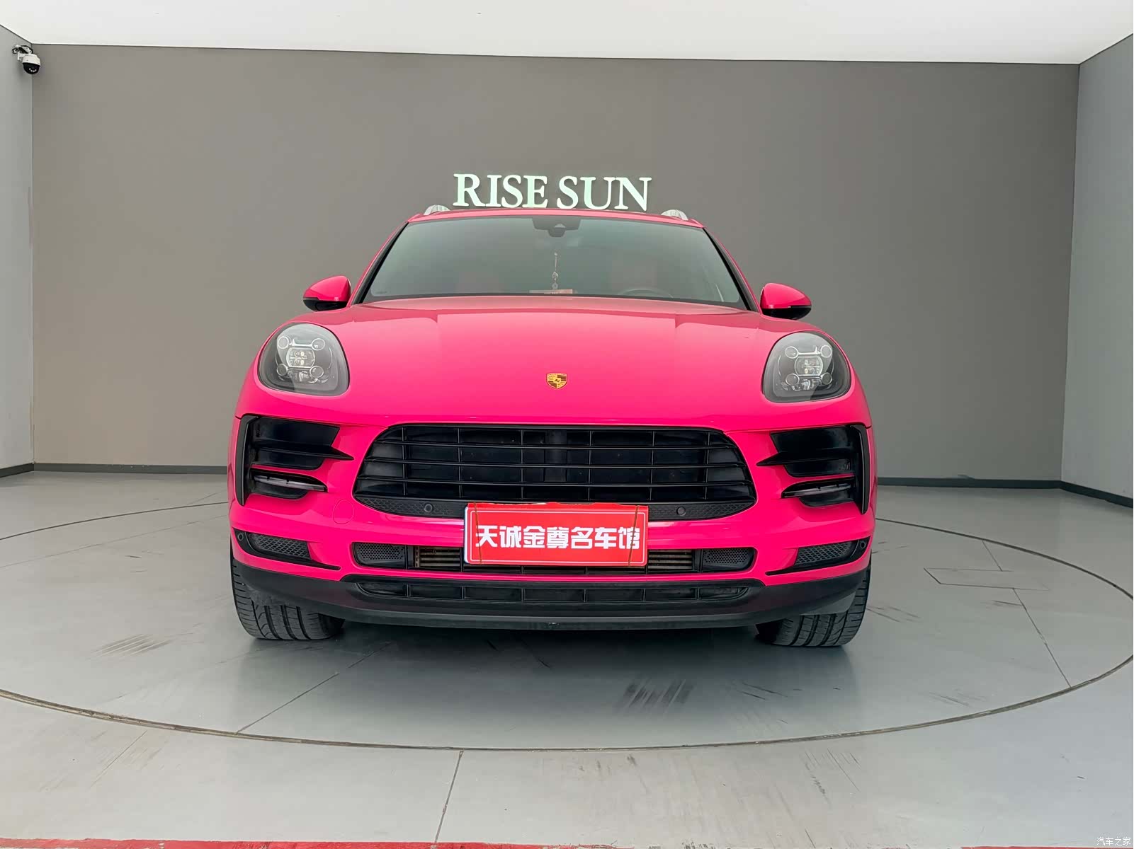 Porsche Macan, 2020 все фото