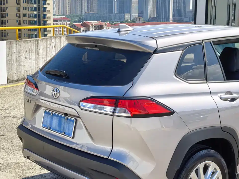 Toyota Corolla Sharp amplifier