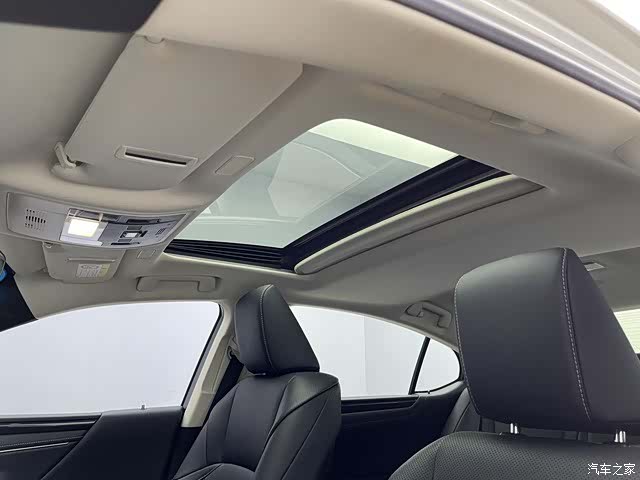 Lexus ES, 2020 16