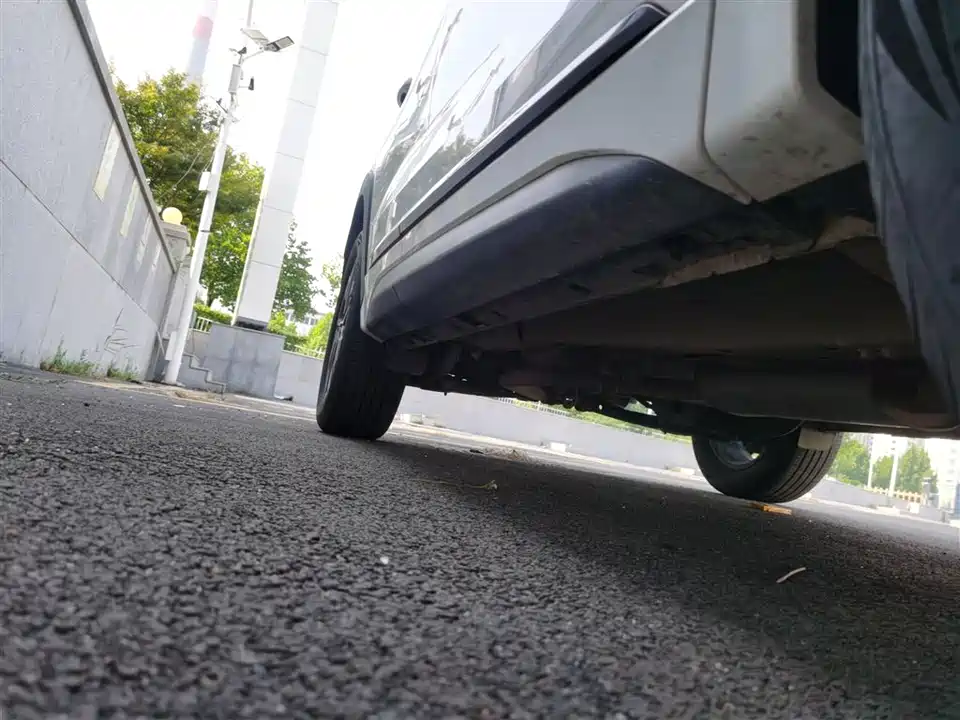 Exeed Chasing the wind