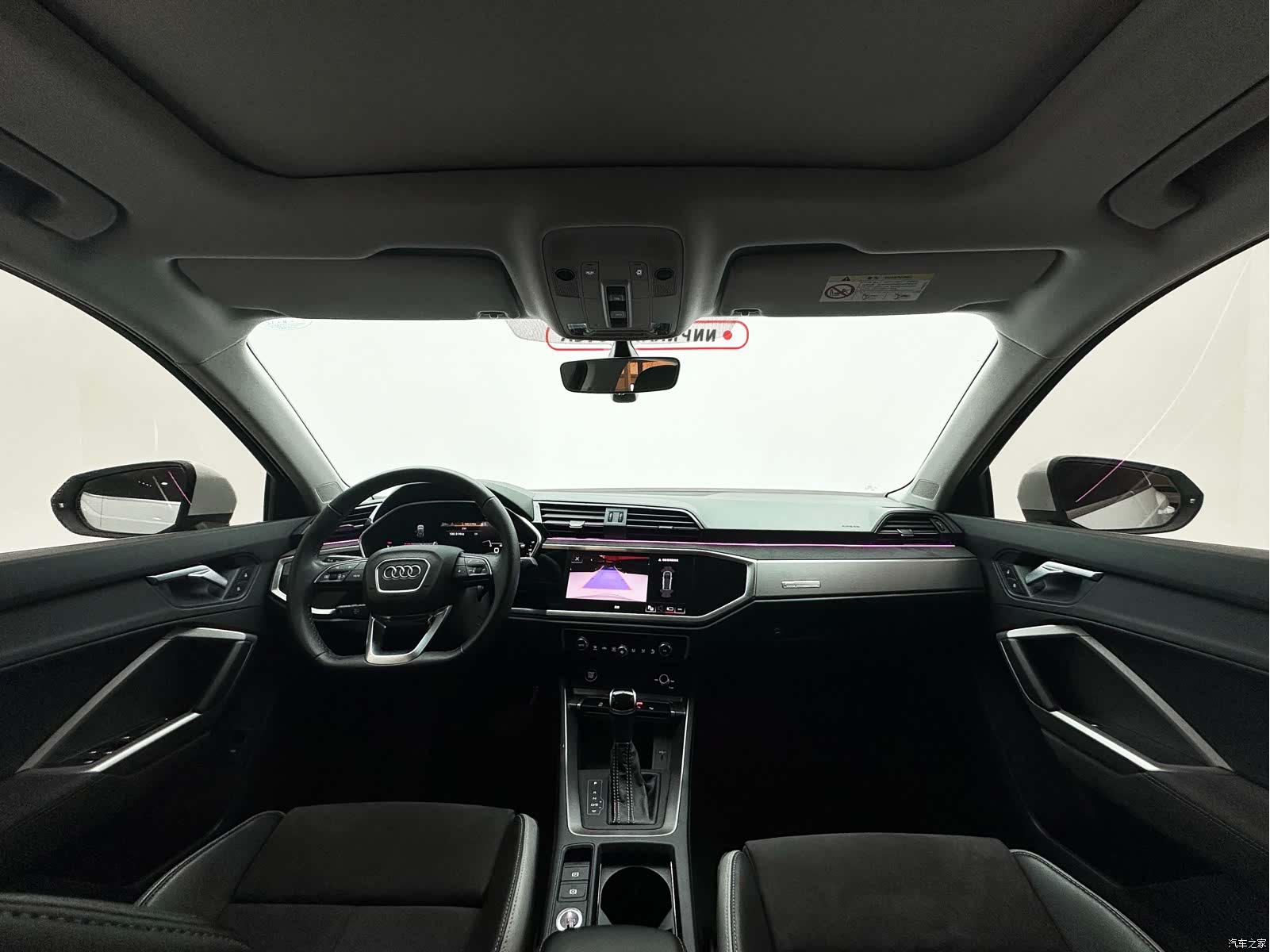 Audi Q3, 2023 14