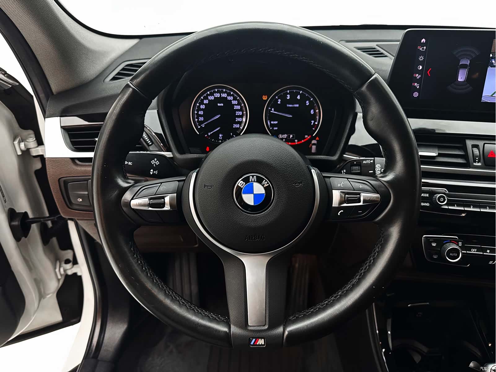 BMW X1, 2022 11