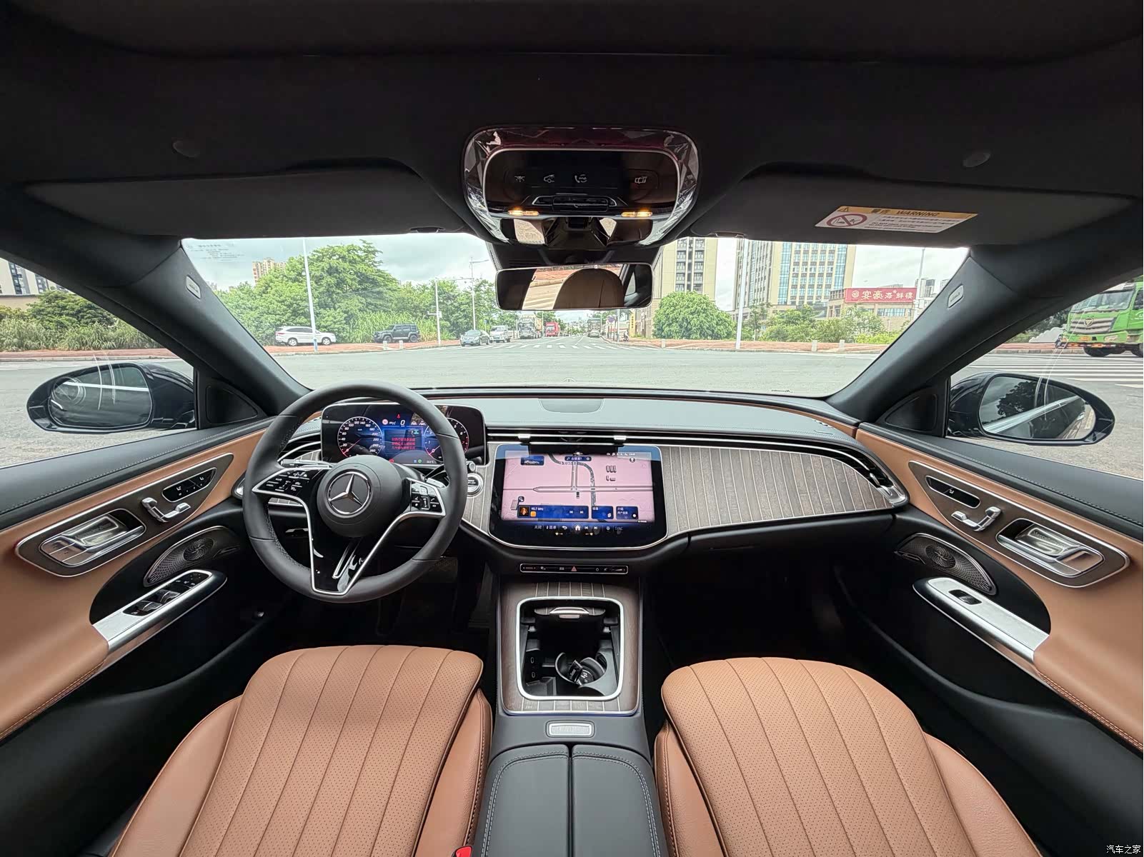 Mercedes-Benz E-Class, 2025 6