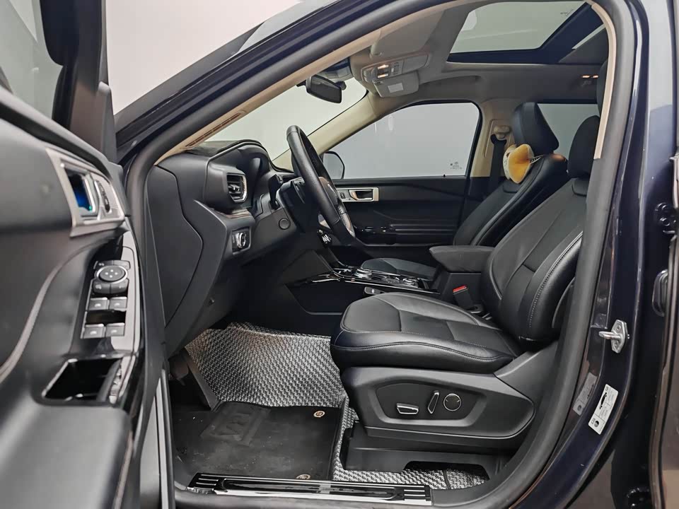 Ford Explorer Ford Explorer