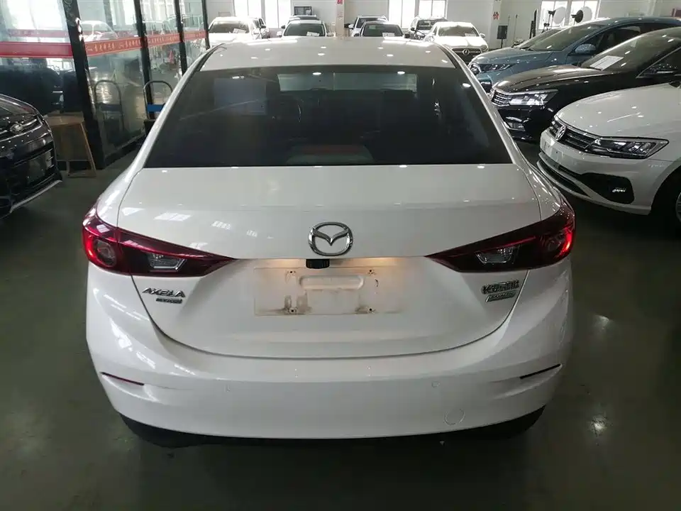 Mazda 3 Angkesaila