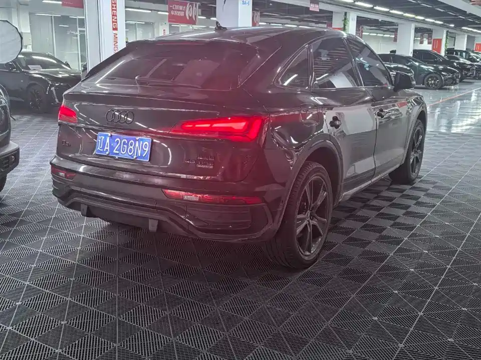 Audi Q5L Sportback
