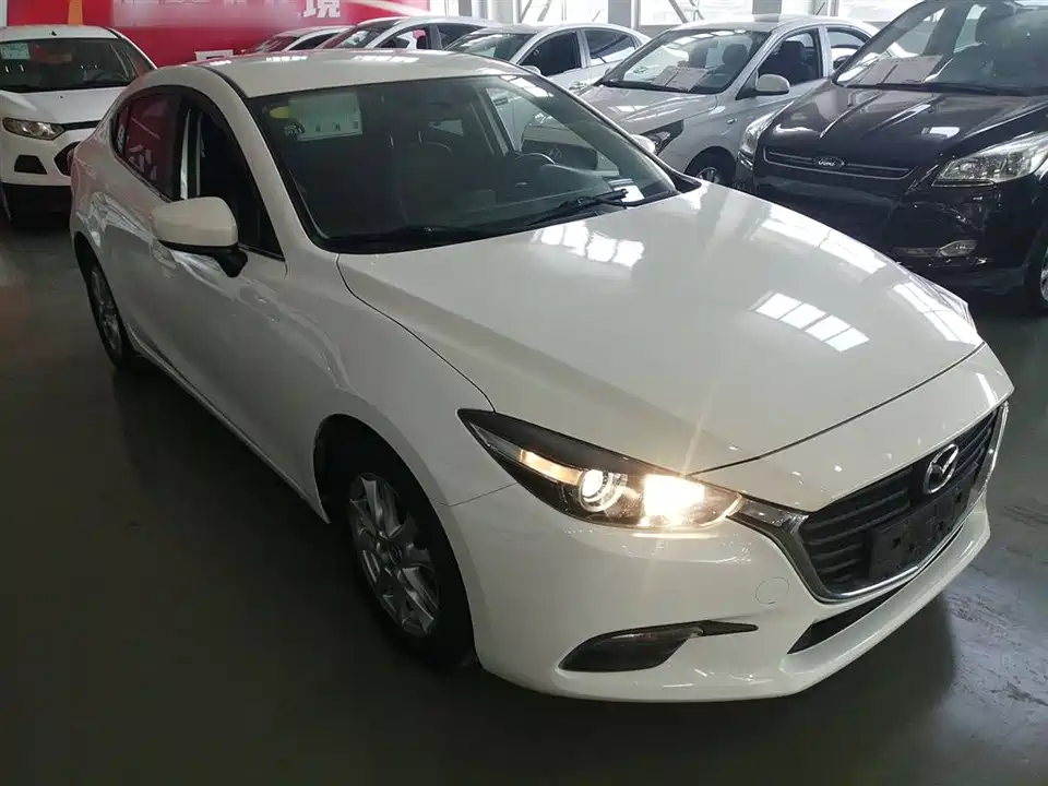 Mazda 3 Angkesaila