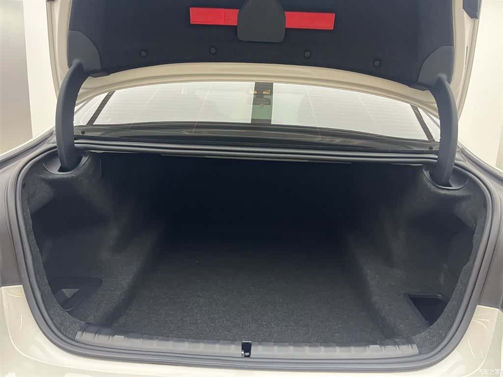 BMW 5 Series, 2022 11