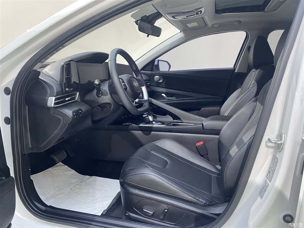 Hyundai Elantra, 2022 23
