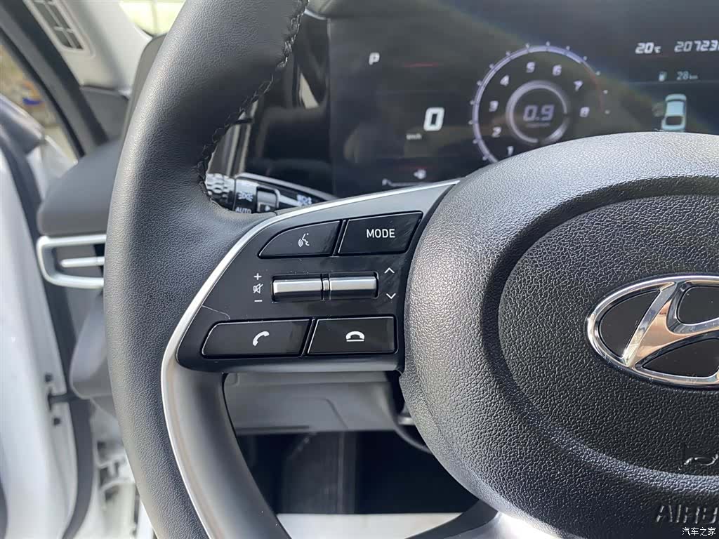 Hyundai Elantra, 2022 14
