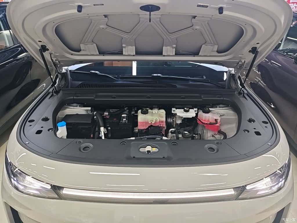 Leapmotor C10, 2025 20