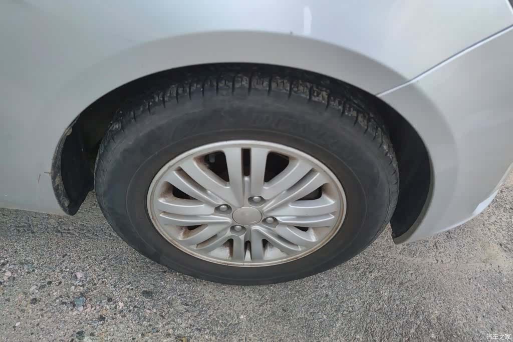 Kia K2, 2013 6