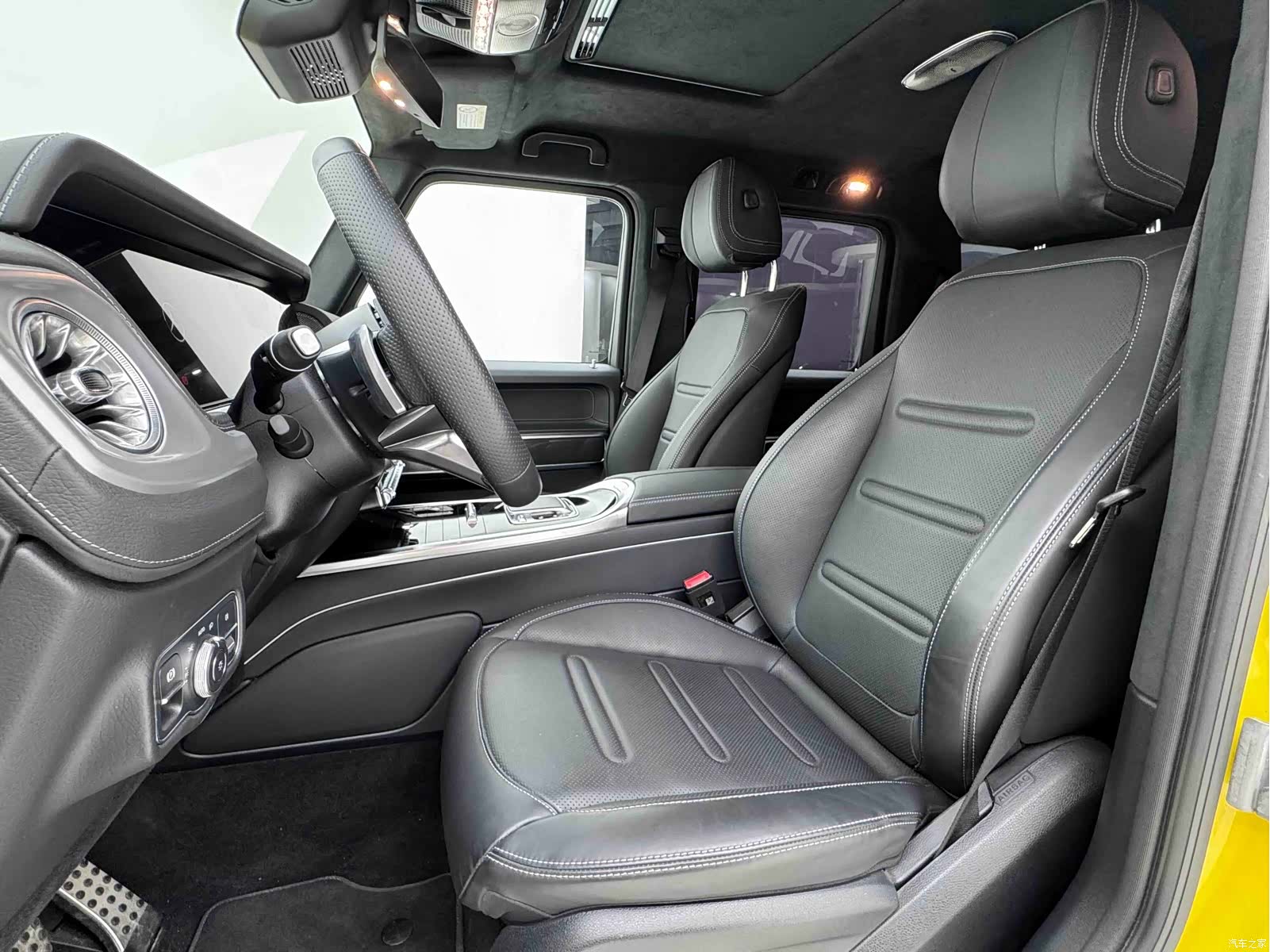 Mercedes-Benz G-Class, 2026 17