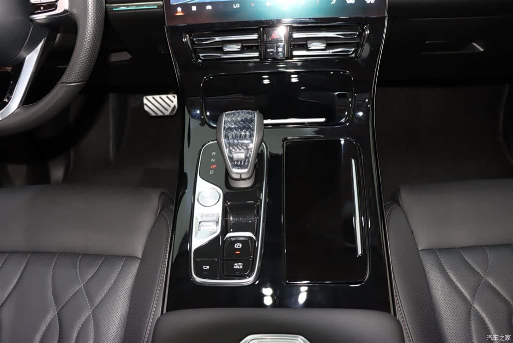 Trumpchi M8, 2023 15