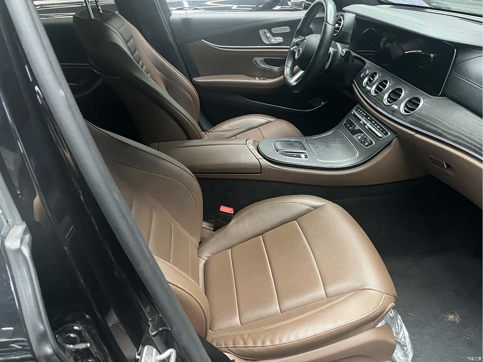 Mercedes-Benz E-Class, 2021 12