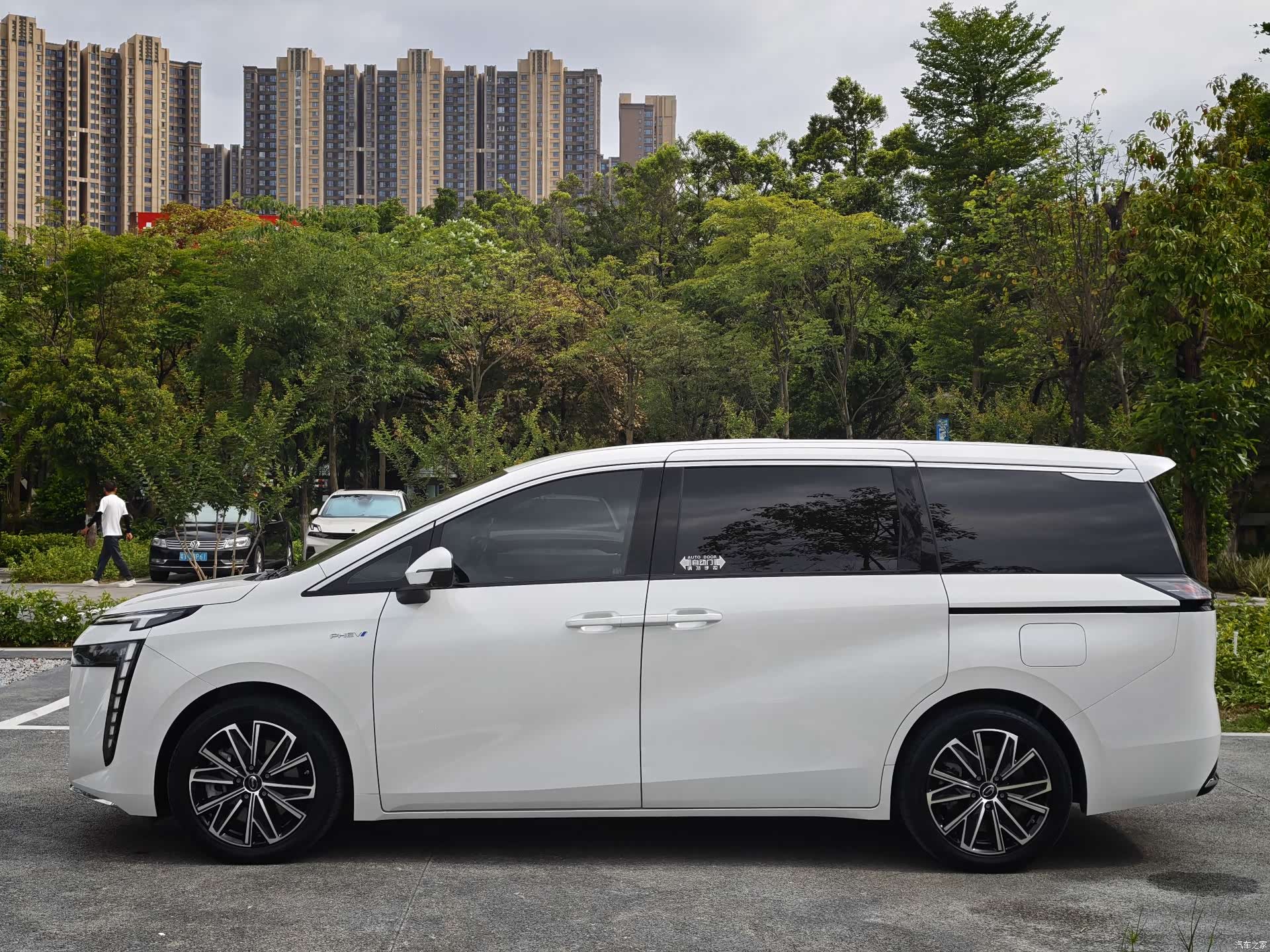 Trumpchi E8, 2024 6