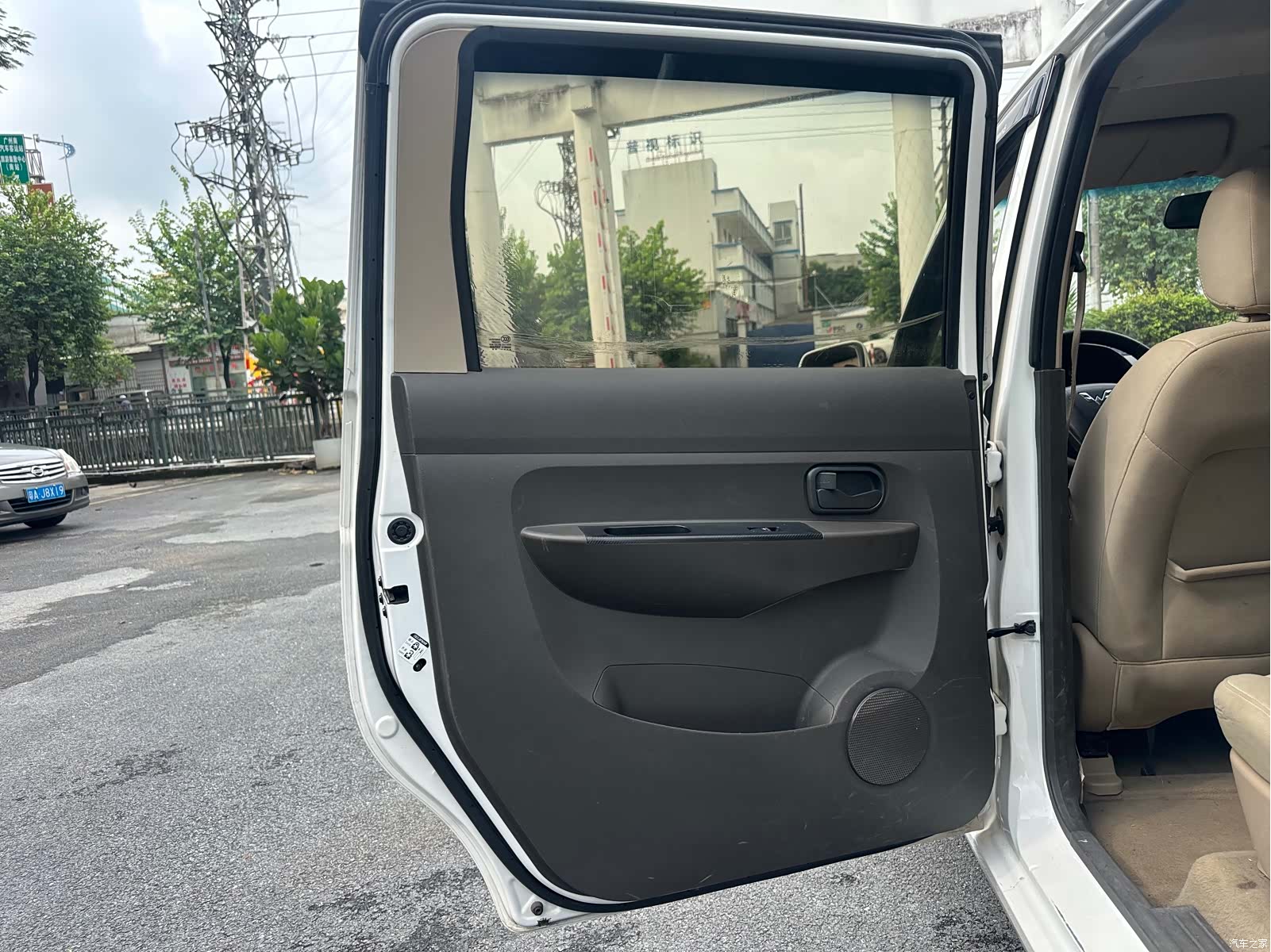 Wuling Hongguang, 2016 11