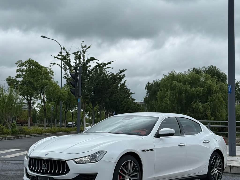 Maserati Ghibli