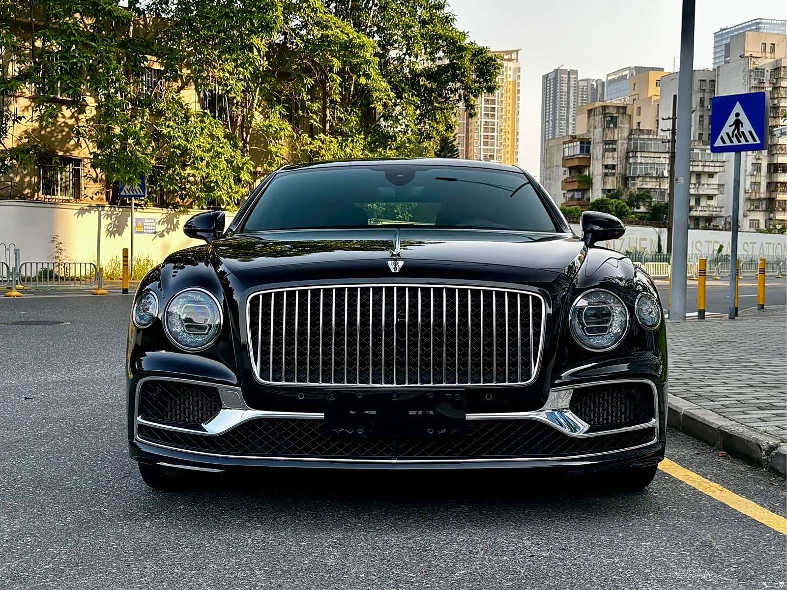 Bentley Flying Spur, 2021 3