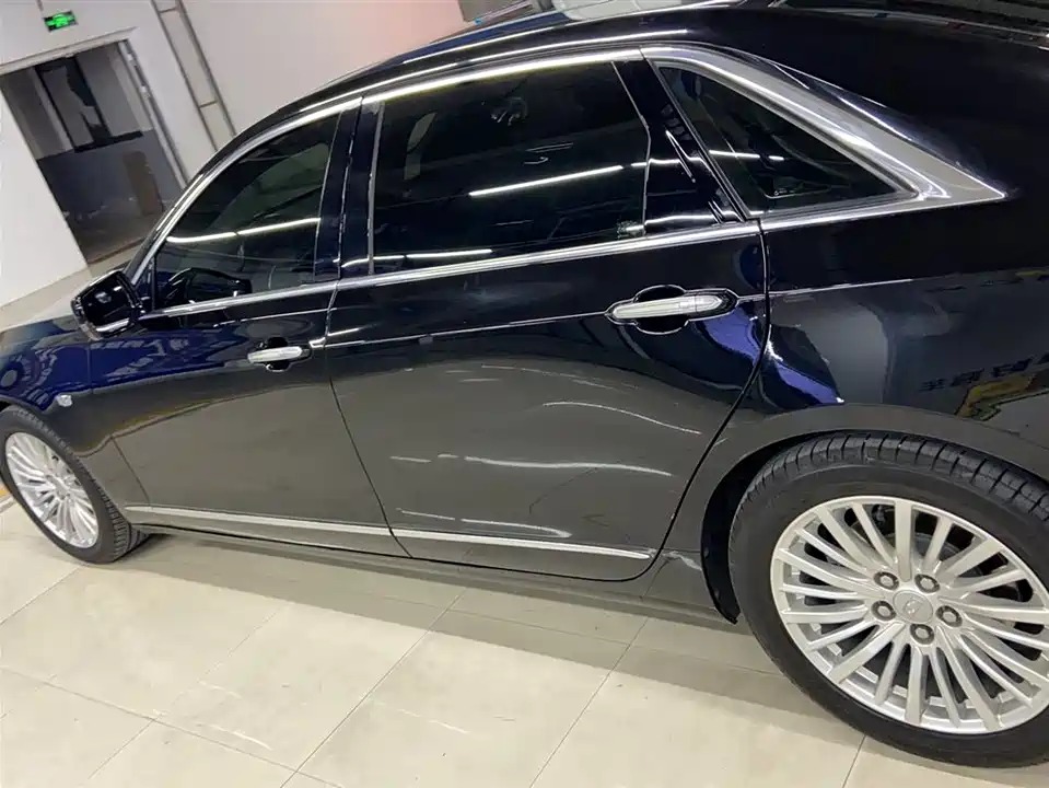 Cadillac CT6