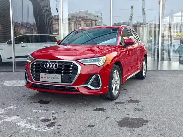 Audi Q3 2019 — купить из Китая под заказ