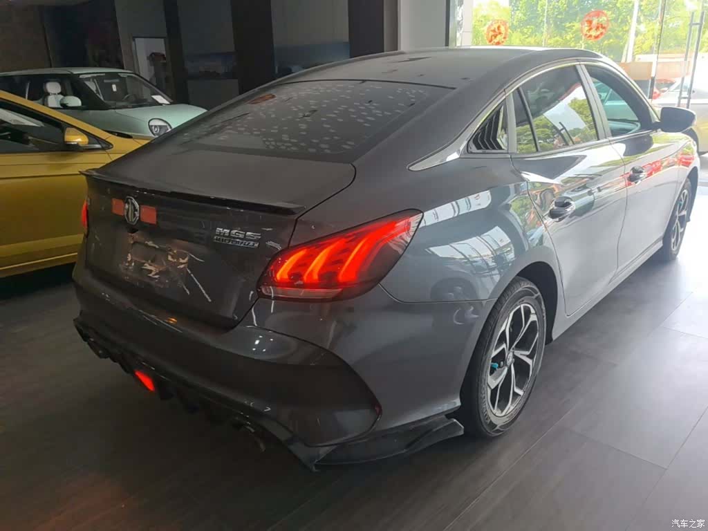 MG MG5, 2023 все фото