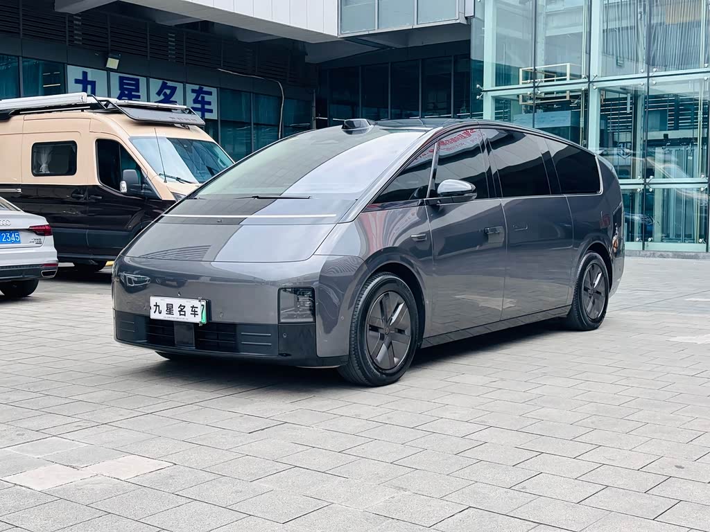 Li Auto MEGA