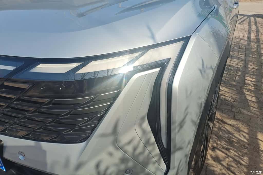 Geely Boyue, 2023 все фото