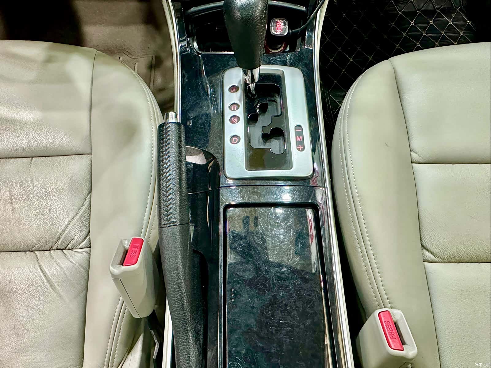 Mazda 6, 2011 15