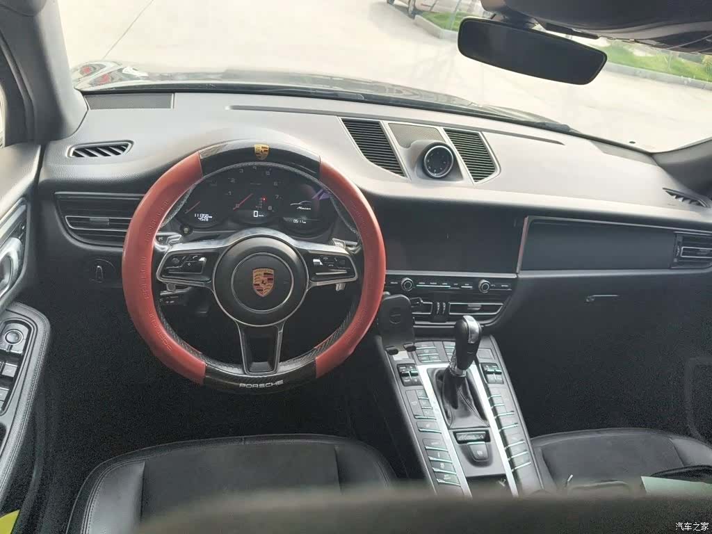 Porsche Macan, 2019 3