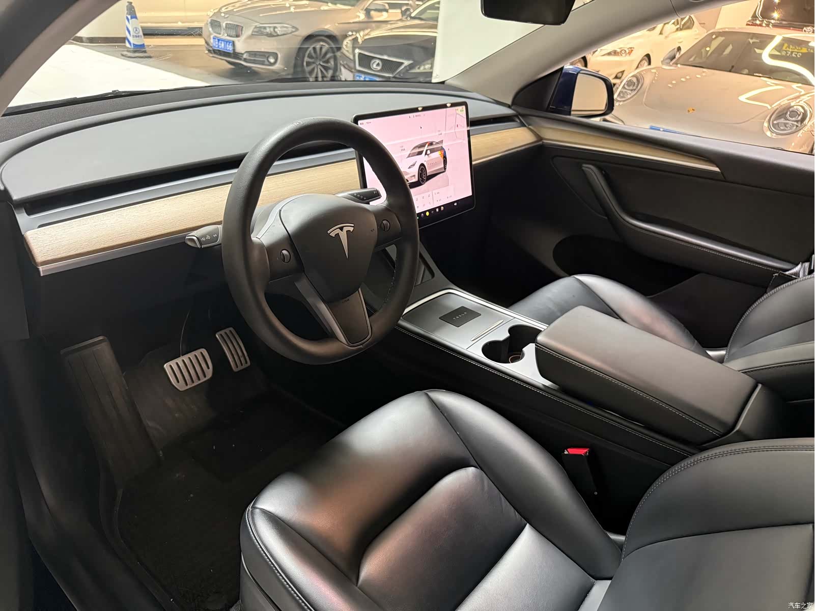 Tesla Model Y, 2021 21