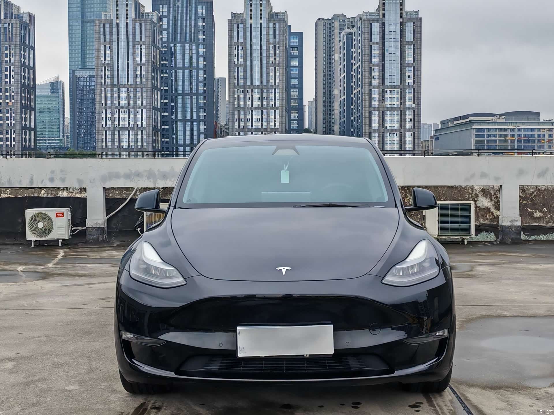 Tesla Model Y, 2022 2