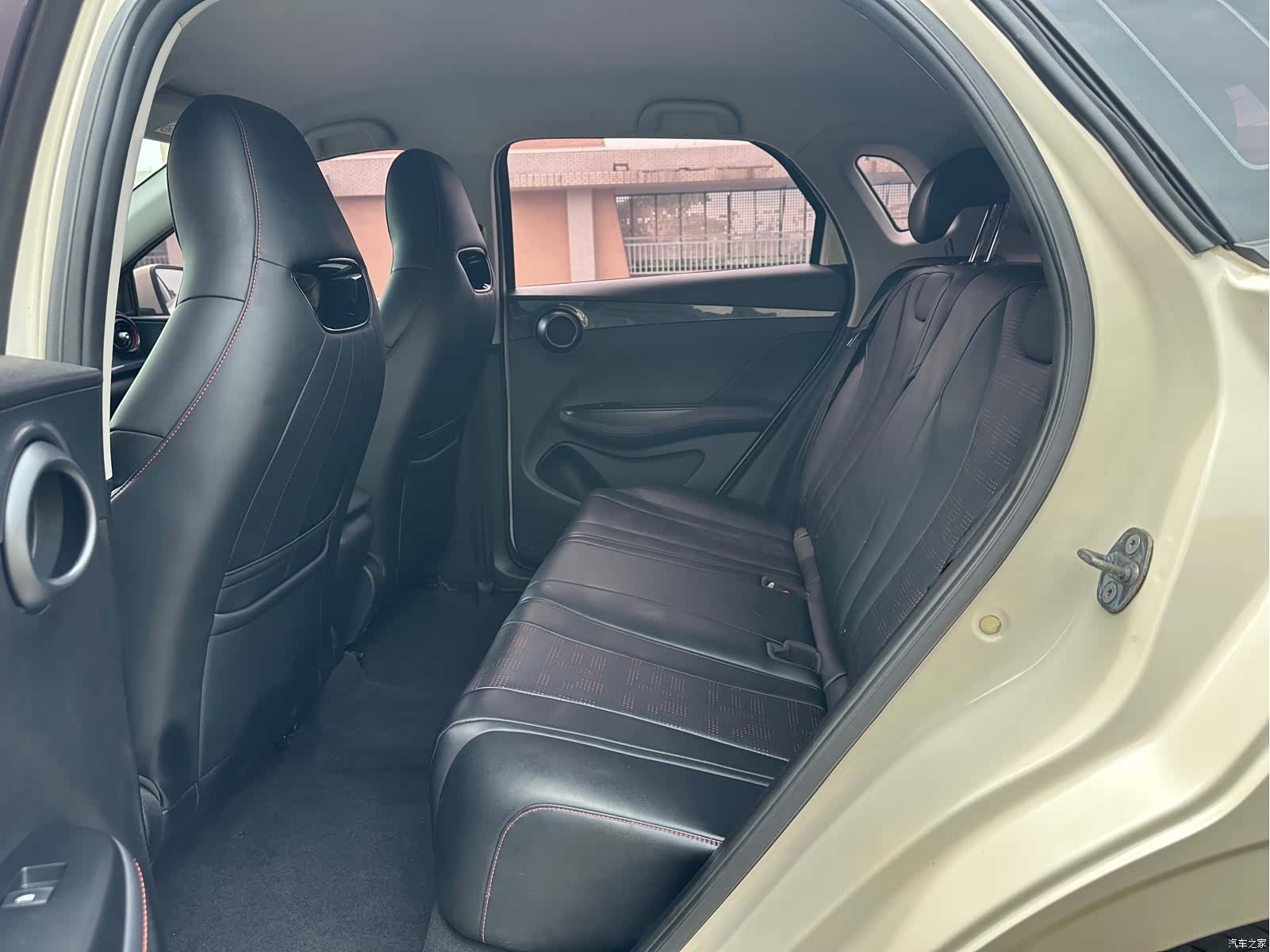BYD E2, 2023 15