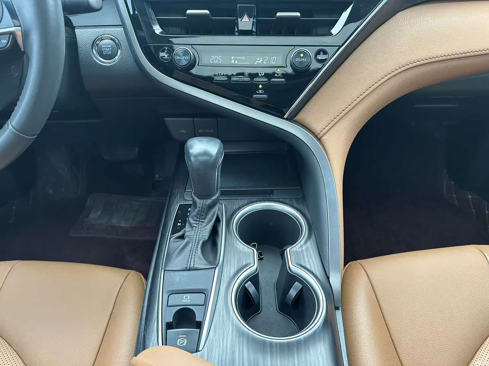 Toyota Camry, 2021 8