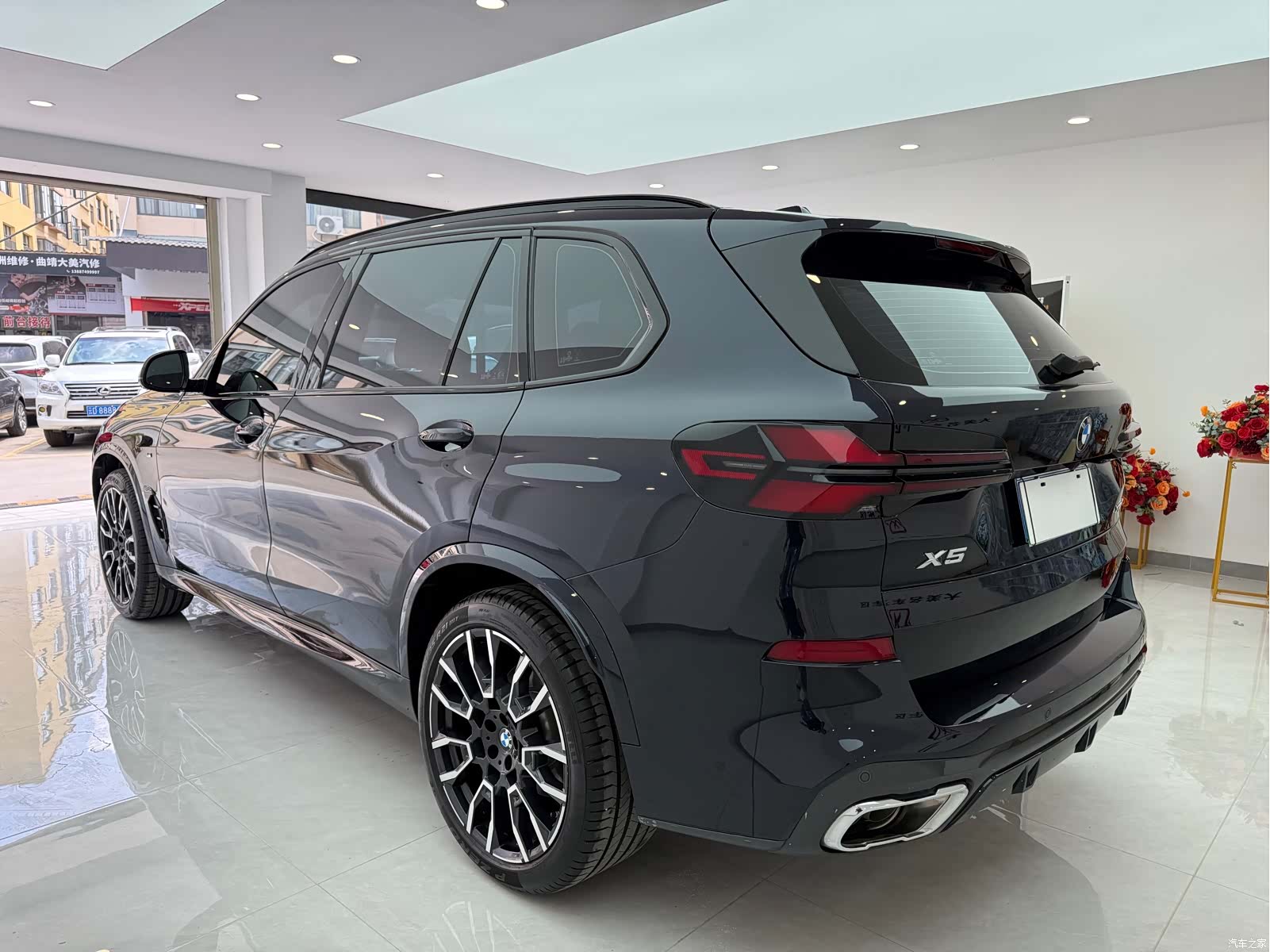 BMW X5, 2025 10
