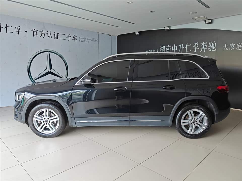 Mercedes-Benz GLB Mercedes-Benz GLB