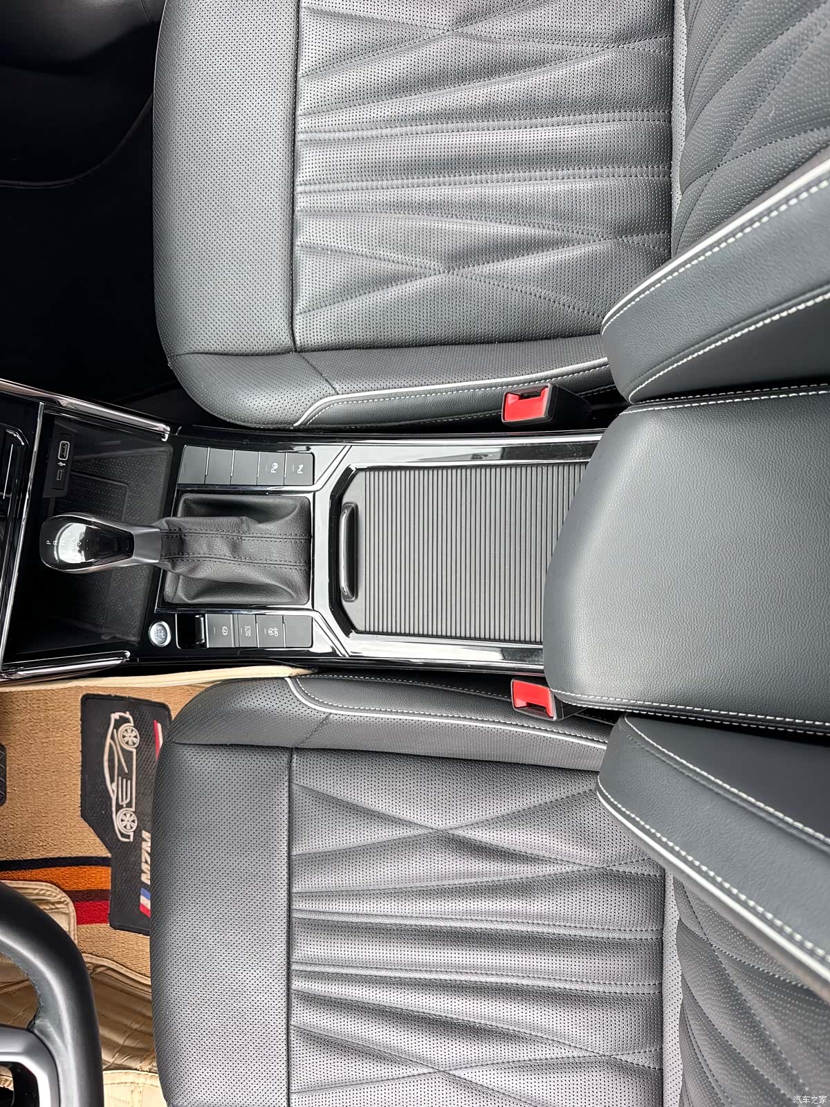 Volkswagen Passat, 2022 14