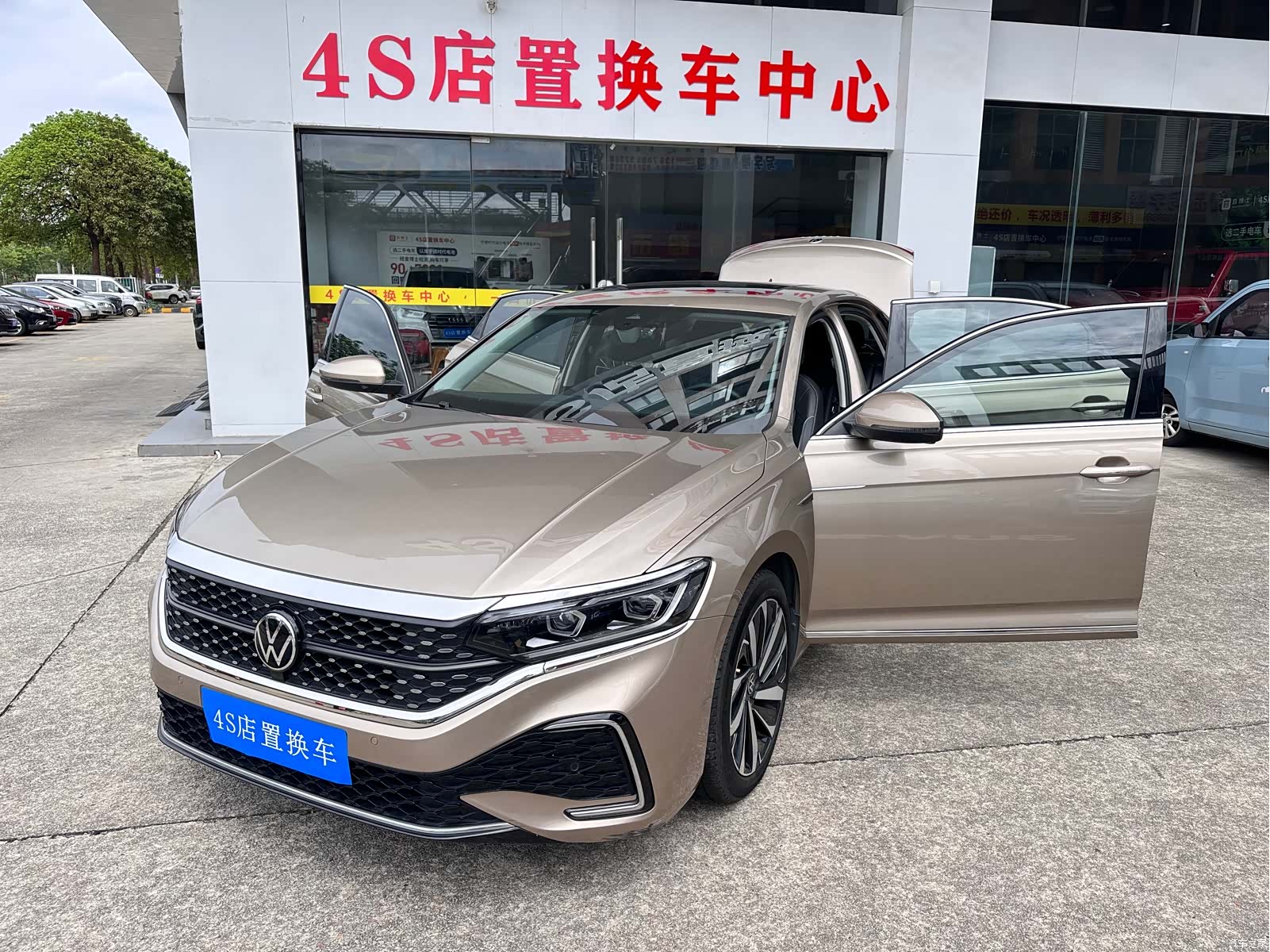 Volkswagen Passat, 2022 21