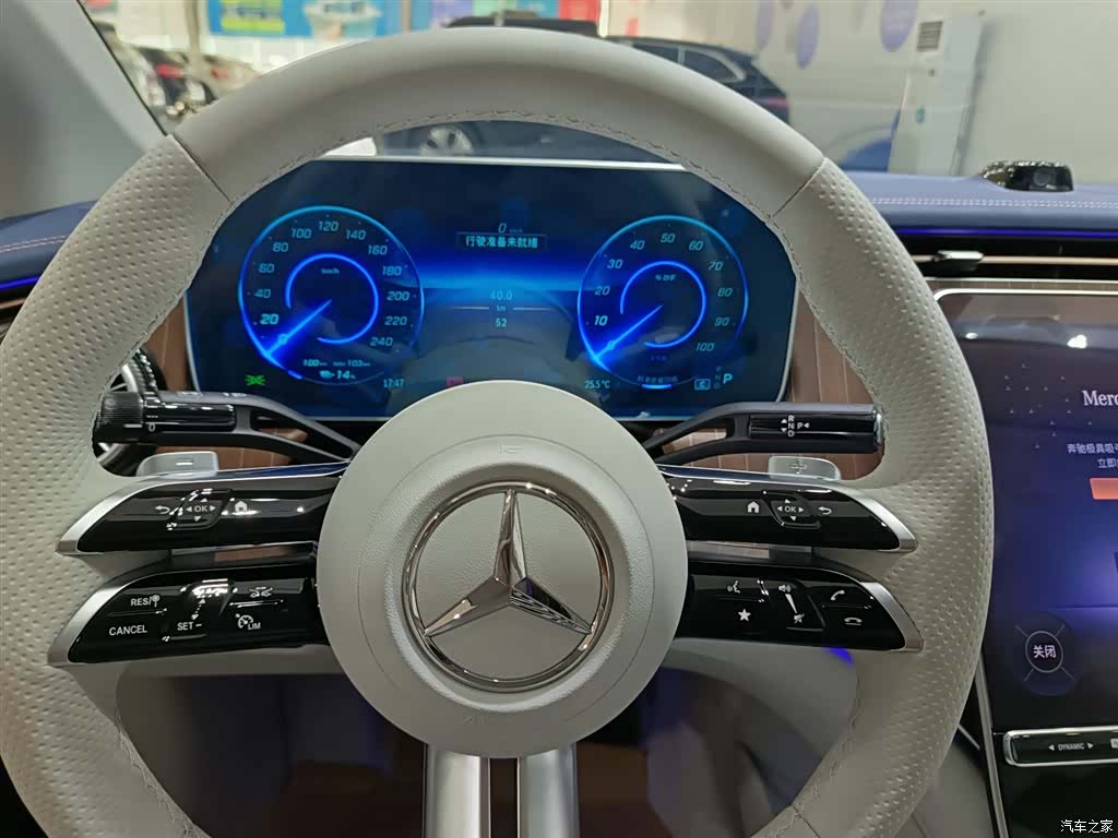 Mercedes-Benz EQE, 2025 14