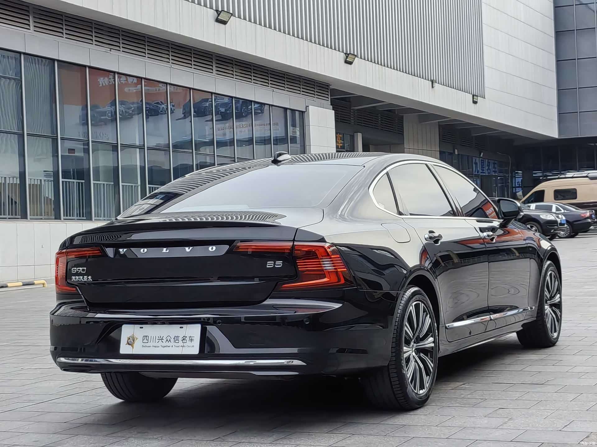 Volvo S90, 2022 все фото