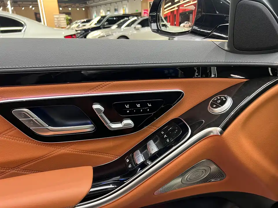 Mercedes-Benz Maybach S-class