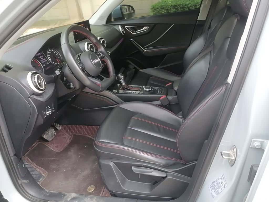 Audi Q2L, 2022 15