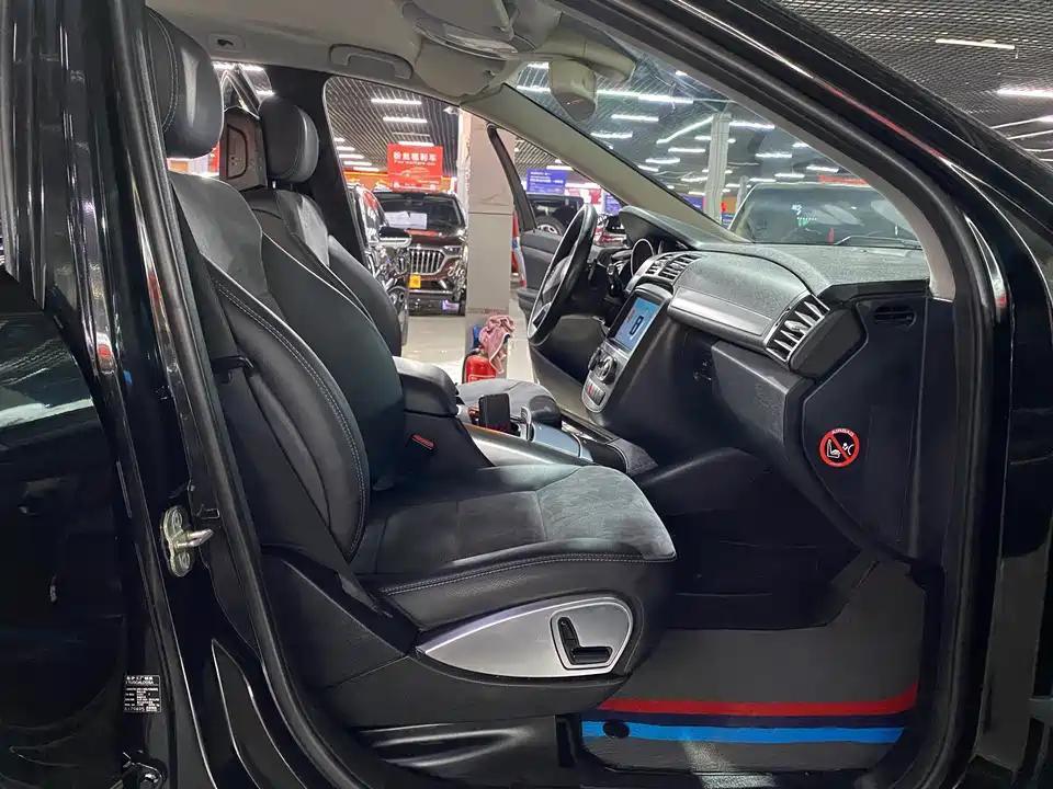 Mercedes-Benz R-class