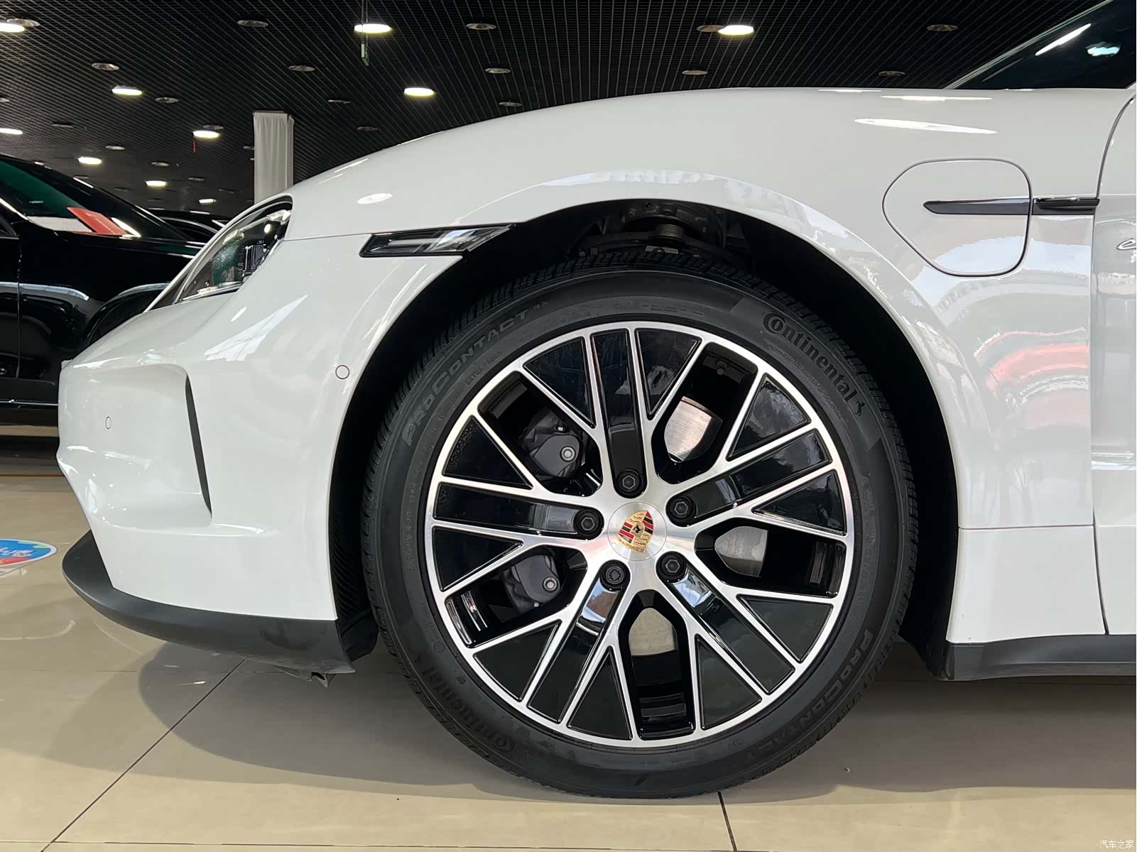 Porsche Taycan, 2025 12