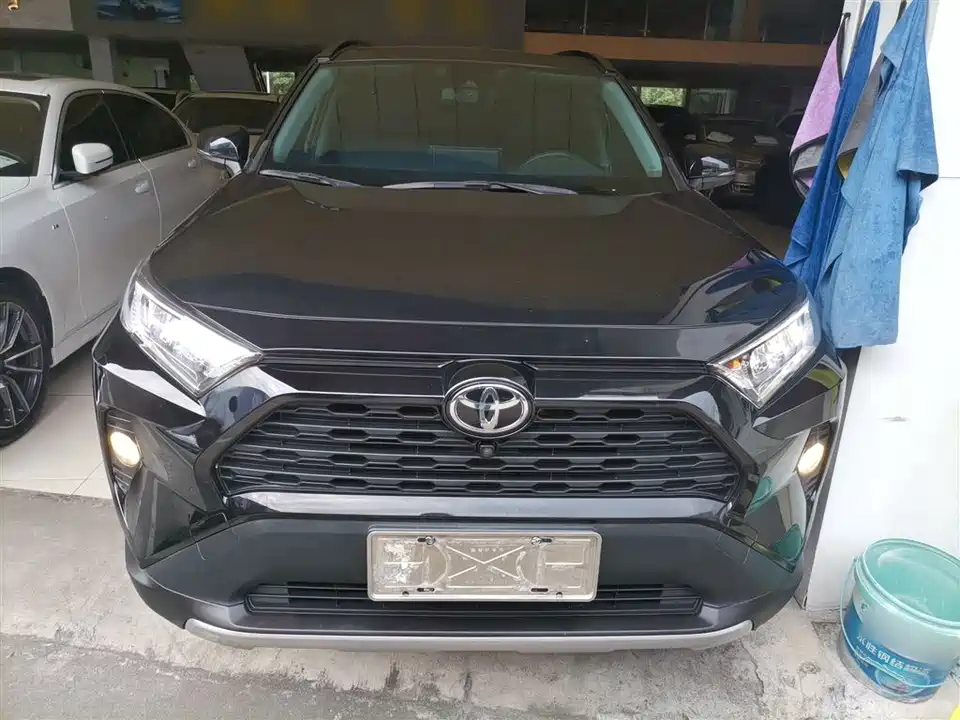 Toyota RAV4 Rongfang