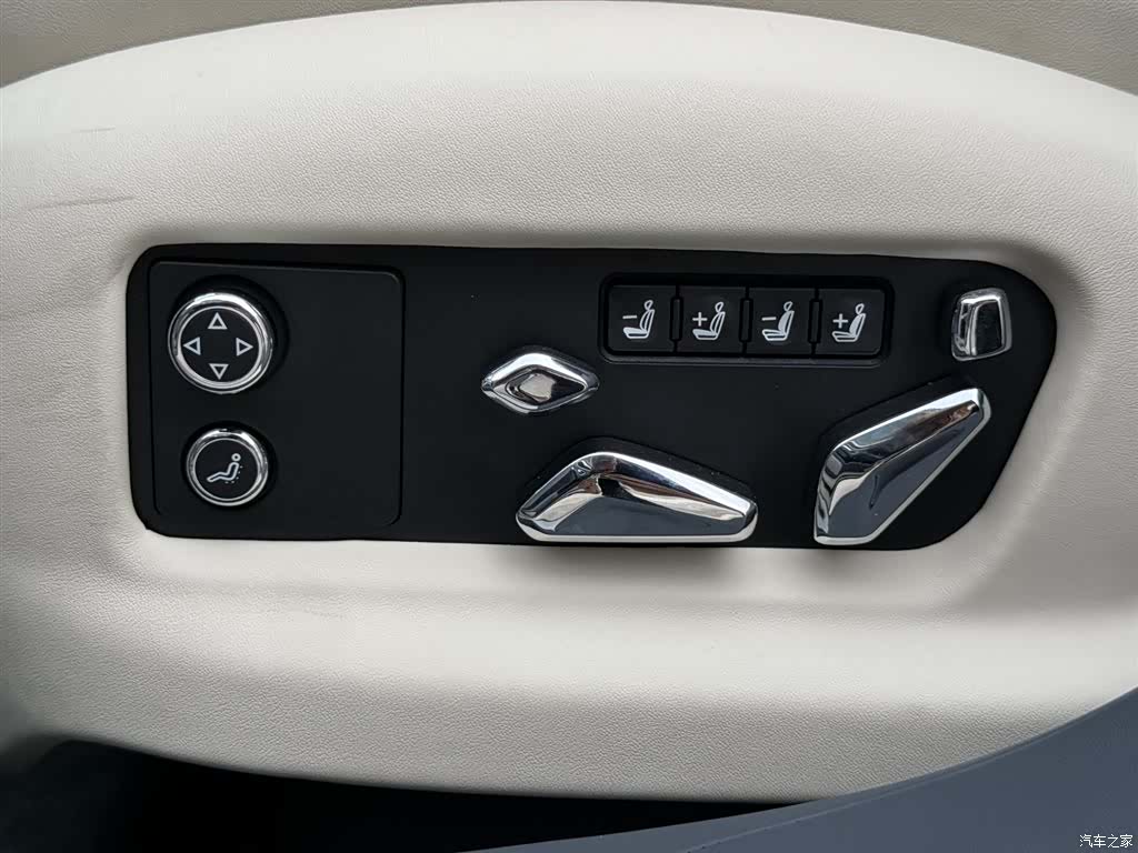 Bentley Flying Spur, 2025 17