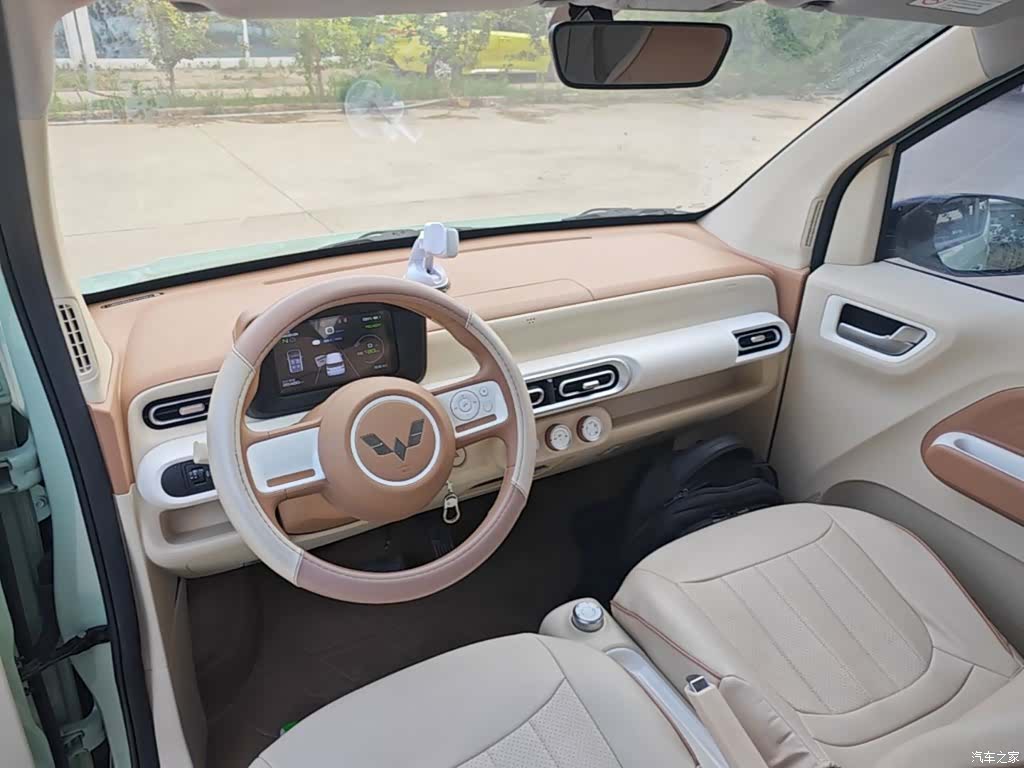 Wuling MINIEV, 2024 10