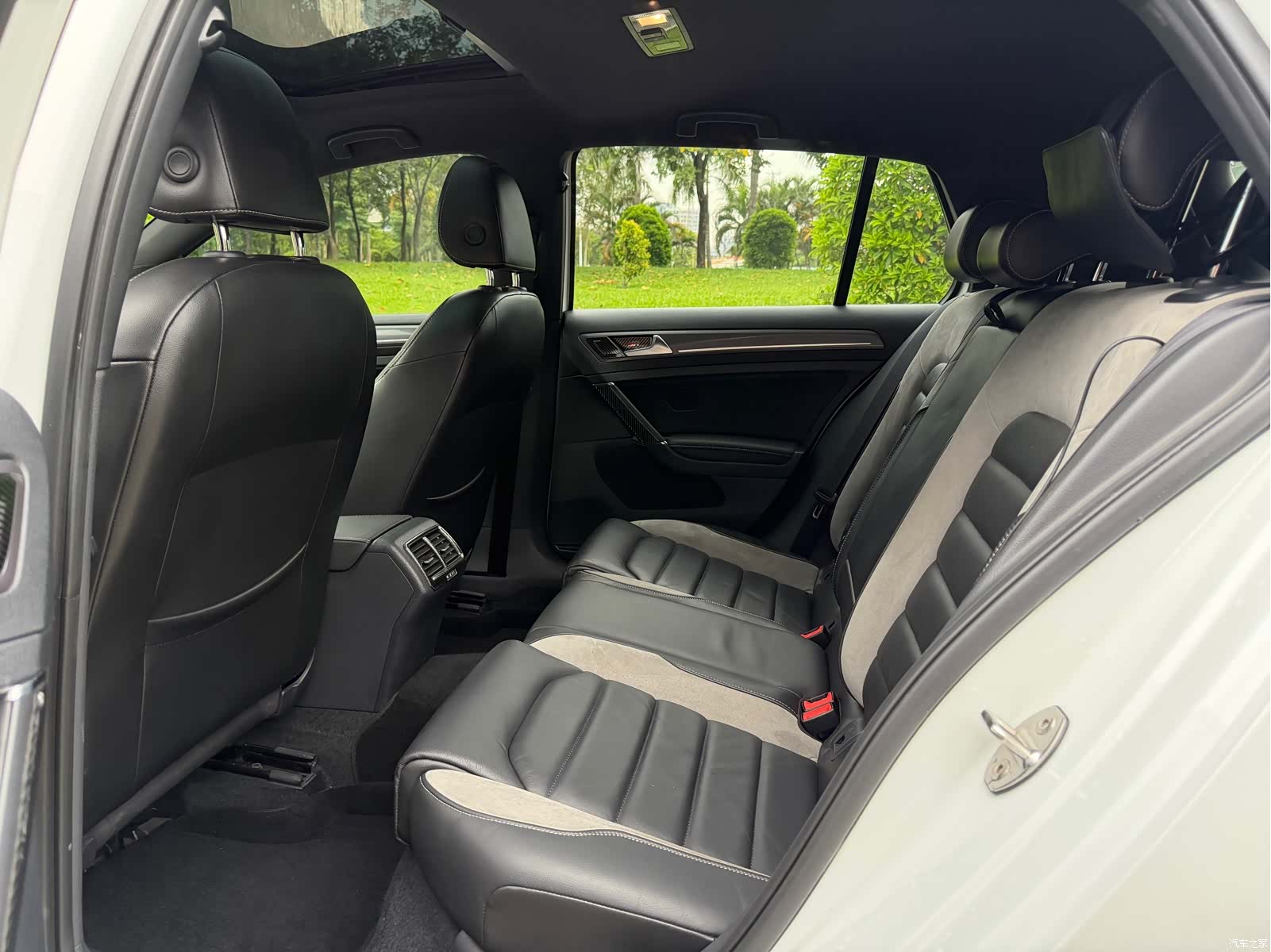 Volkswagen Golf, 2017 все фото